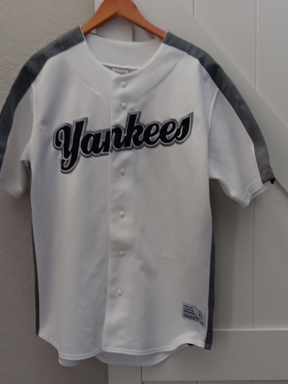 Y2K..YANKEES..DEREK JETER..LARGE
